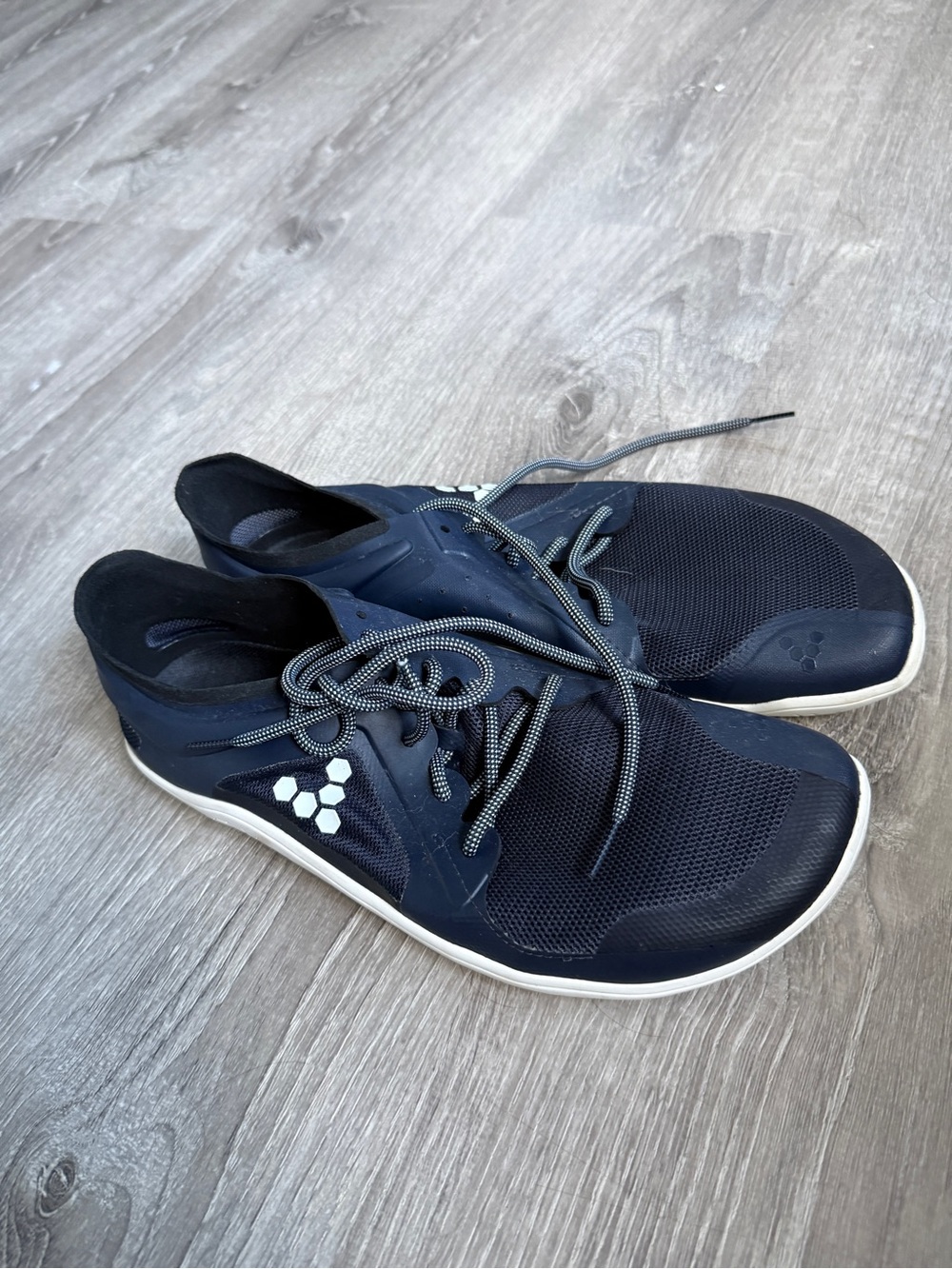 Vivo barefoot Men’s Training Sneaker Size 43 / US 10